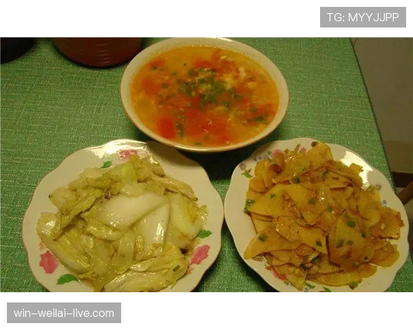 孙杨训练完直接干掉三份牛排，这饭量是认真的吗？